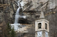 Noasca, la sua cascata e la sua storia